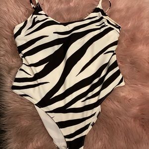 ✨Brand New✨ With tags! zebra print bathing suit.